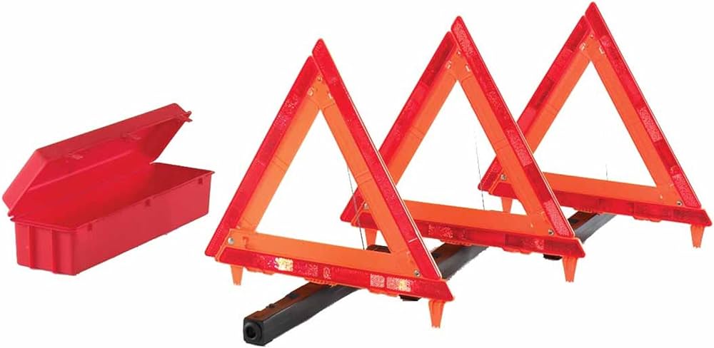 HIGHWAY TRIANGLE KIT WITH 3 TRIANGLES