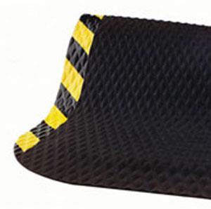 HOG HEAVEN 2 X 3 X 5/8 BLACK/YELLOW